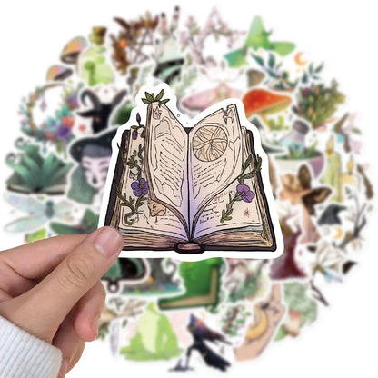 🍄🌿 50-pack Green Witch & Skogsmagi – Drömska Klistermärken i Vattentålig Vinyl